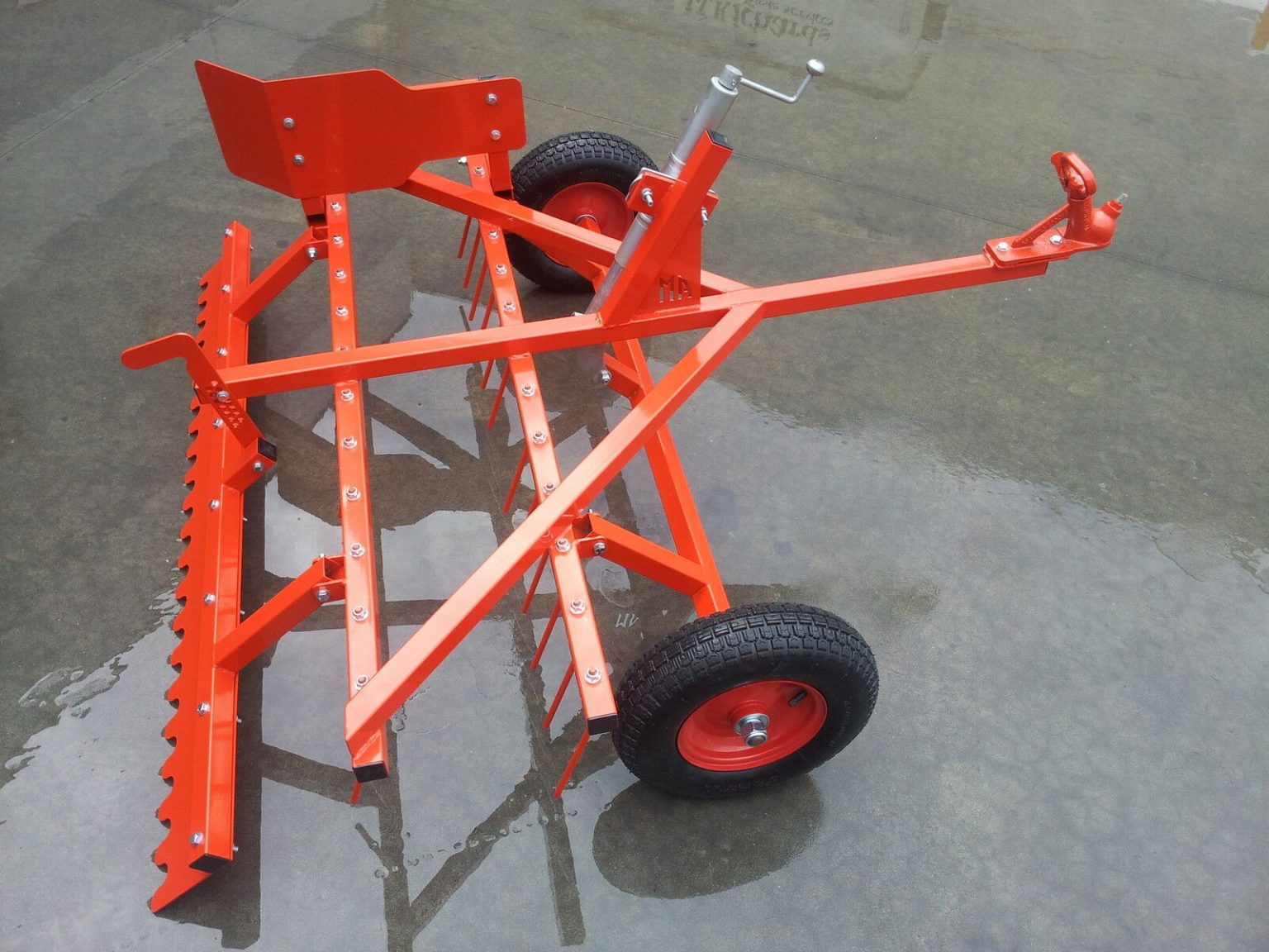 Arena Rake 1800mm | Associated Metalworks